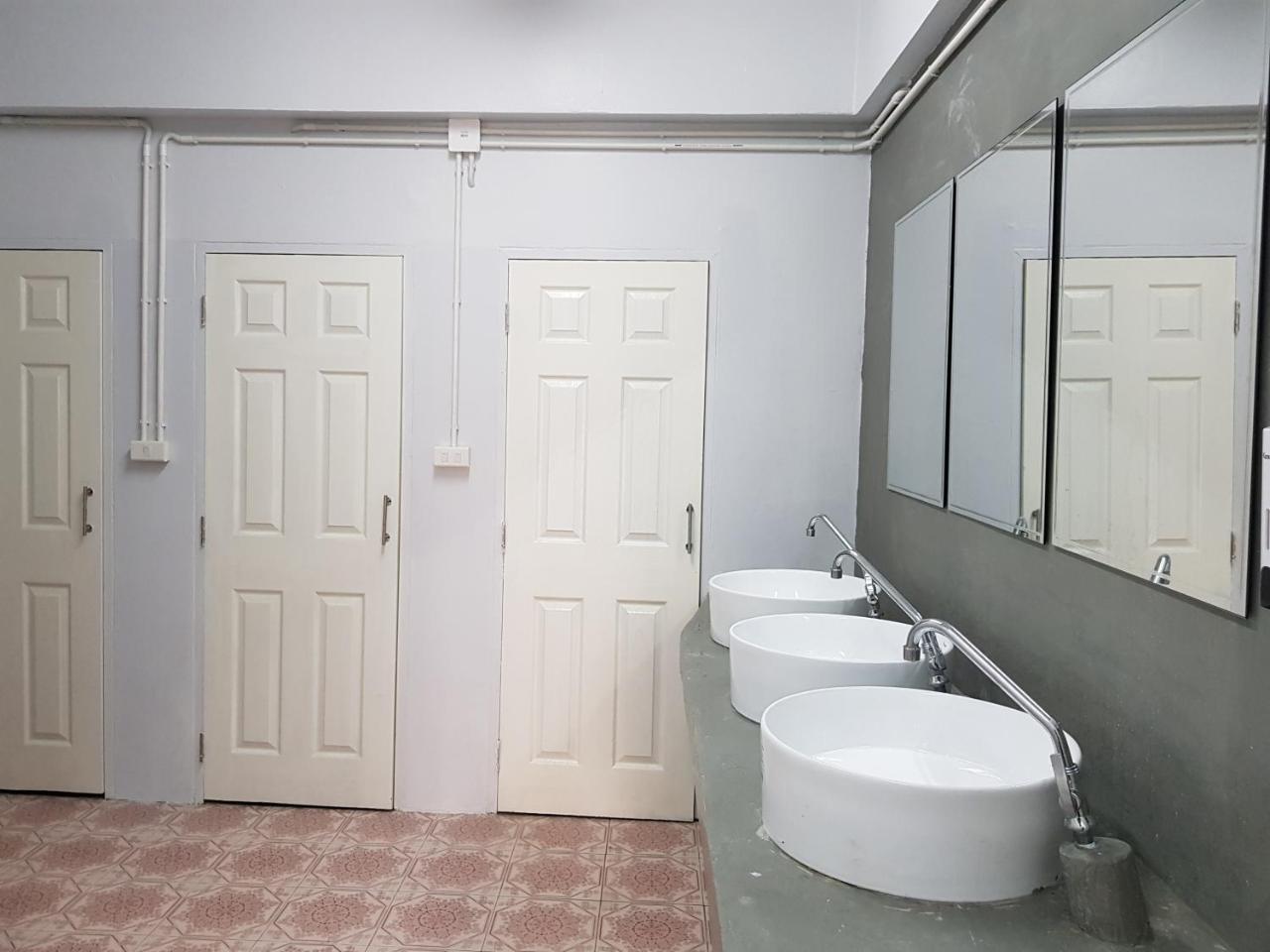 Pattaya Hostel Stay Inn Zewnętrze zdjęcie