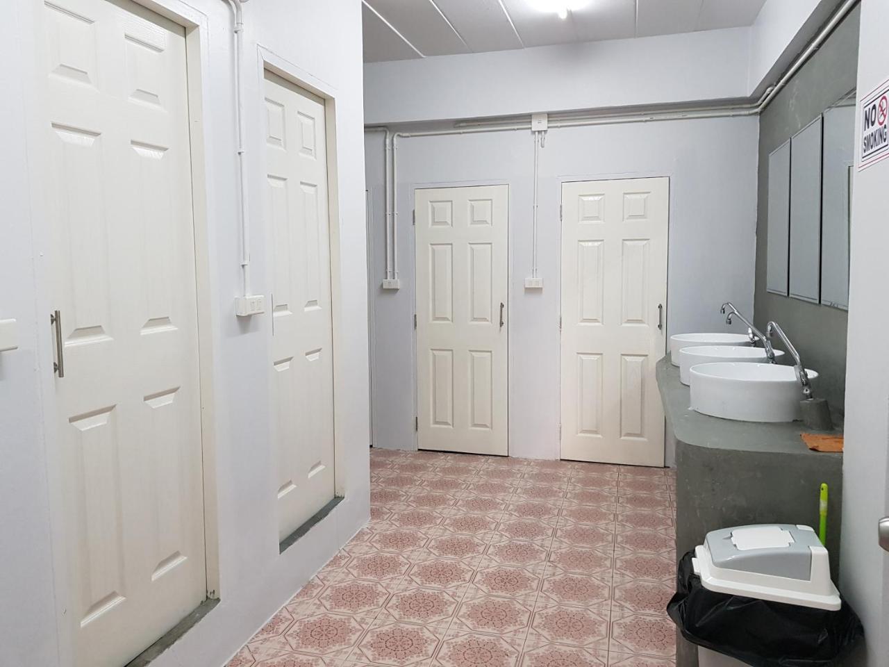 Pattaya Hostel Stay Inn Zewnętrze zdjęcie